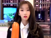 傻乎乎小姐姐头像,萌态可掬的治愈系头像魅力